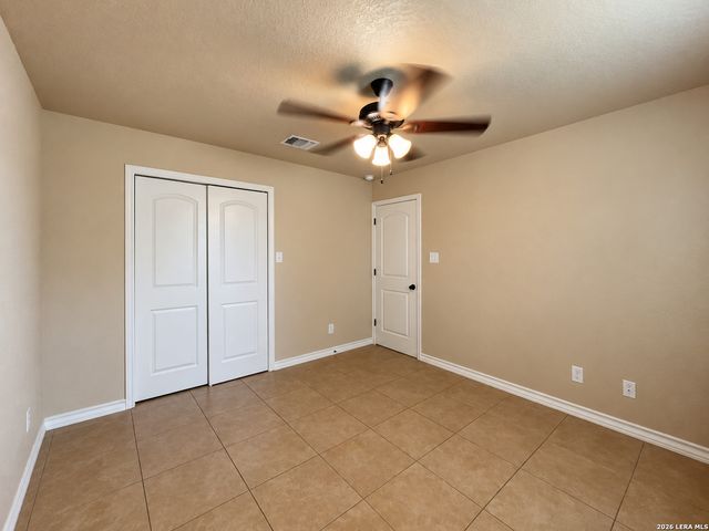 1221 N Navidad St Unit 1, San Antonio, TX 78207