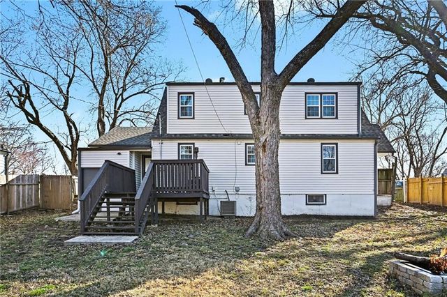 2720 N 52nd Street, Kansas City, KS 66104