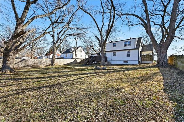 2720 N 52nd Street, Kansas City, KS 66104