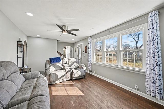 2720 N 52nd Street, Kansas City, KS 66104