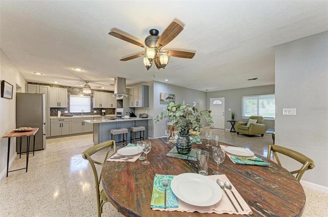 6000 BAYOU GRANDE BOULEVARD NE, St Petersburg, FL 33703