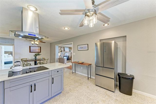 6000 BAYOU GRANDE BOULEVARD NE, St Petersburg, FL 33703