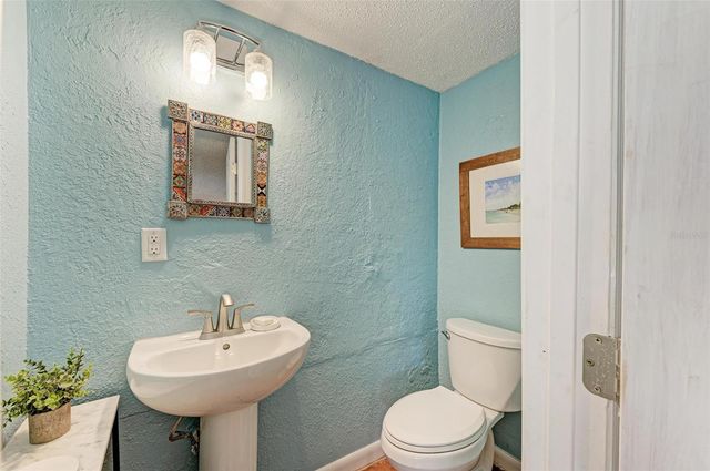 6000 BAYOU GRANDE BOULEVARD NE, St Petersburg, FL 33703