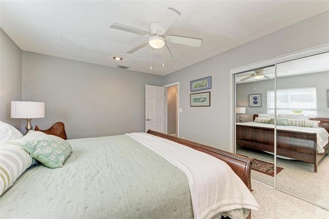 6000 BAYOU GRANDE BOULEVARD NE, St Petersburg, FL 33703