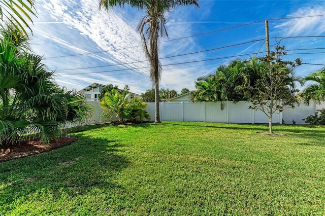 6000 BAYOU GRANDE BOULEVARD NE, St Petersburg, FL 33703