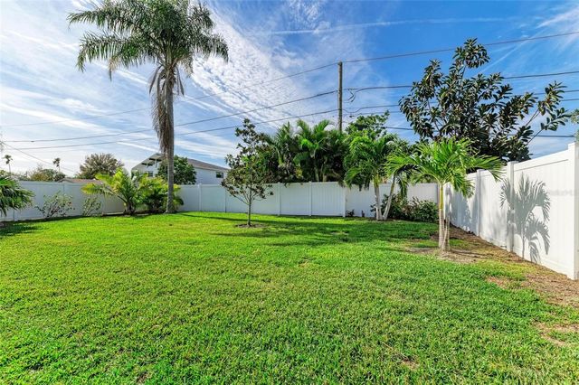 6000 BAYOU GRANDE BOULEVARD NE, St Petersburg, FL 33703