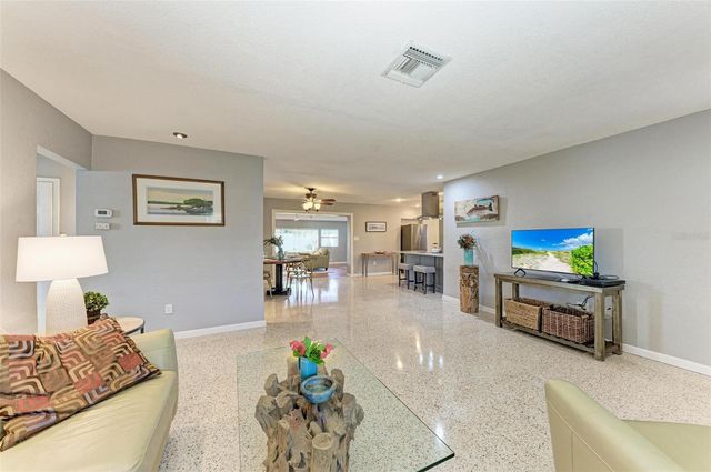 6000 BAYOU GRANDE BOULEVARD NE, St Petersburg, FL 33703