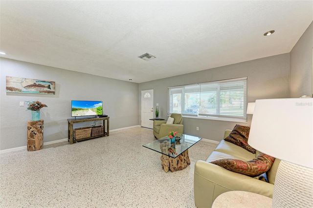 6000 BAYOU GRANDE BOULEVARD NE, St Petersburg, FL 33703