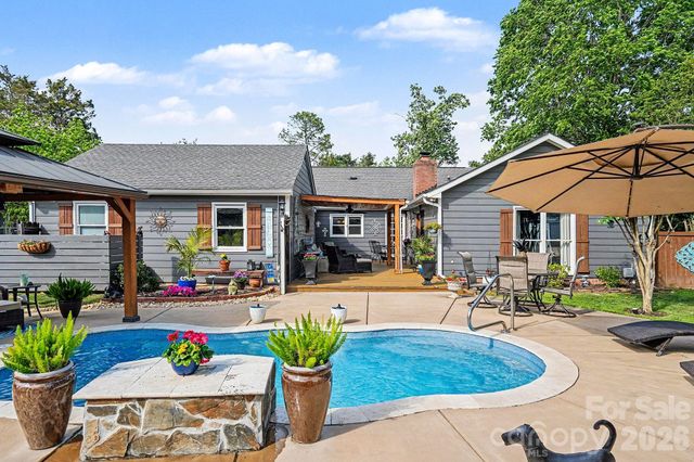 7319 Chatterbird Court, Charlotte, NC 28226