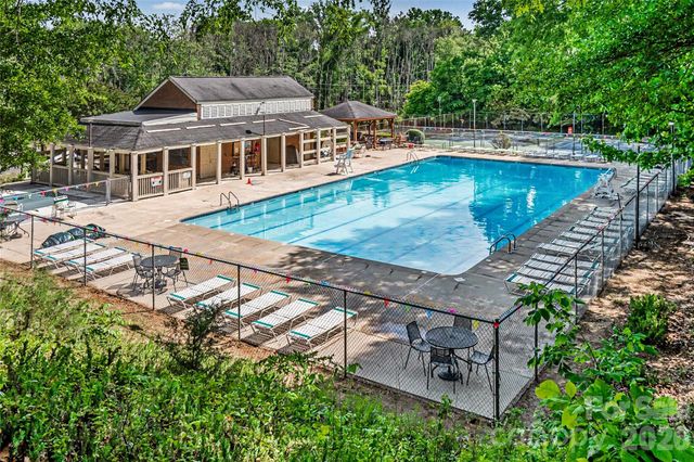 7319 Chatterbird Court, Charlotte, NC 28226