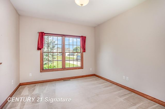 6893 Wild Pine Circle Circle, Saginaw, MI 48603