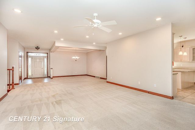 6893 Wild Pine Circle Circle, Saginaw, MI 48603