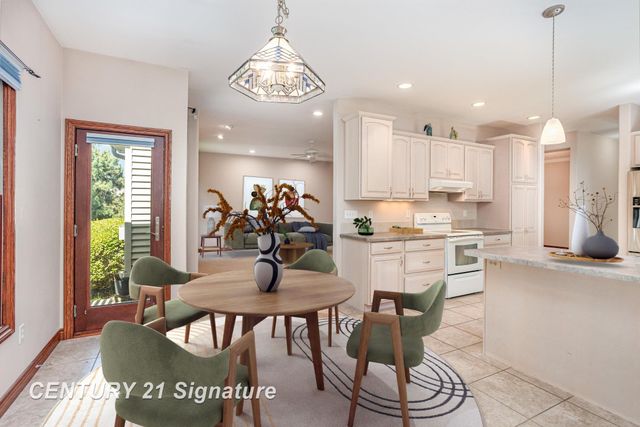 6893 Wild Pine Circle Circle, Saginaw, MI 48603