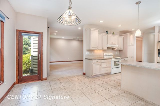 6893 Wild Pine Circle Circle, Saginaw, MI 48603