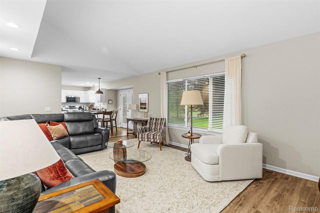 6158 Lismore Circle, Grand Blanc Charter Township, MI 48439