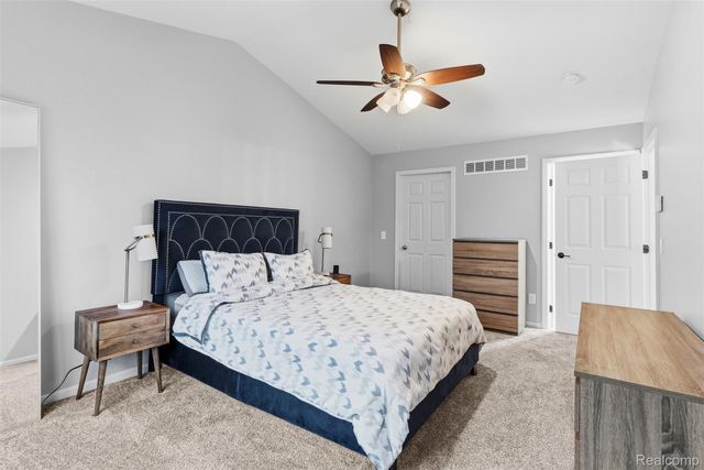 6158 Lismore Circle, Grand Blanc Charter Township, MI 48439