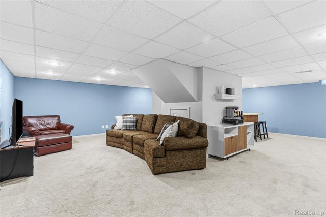 6158 Lismore Circle, Grand Blanc Charter Township, MI 48439