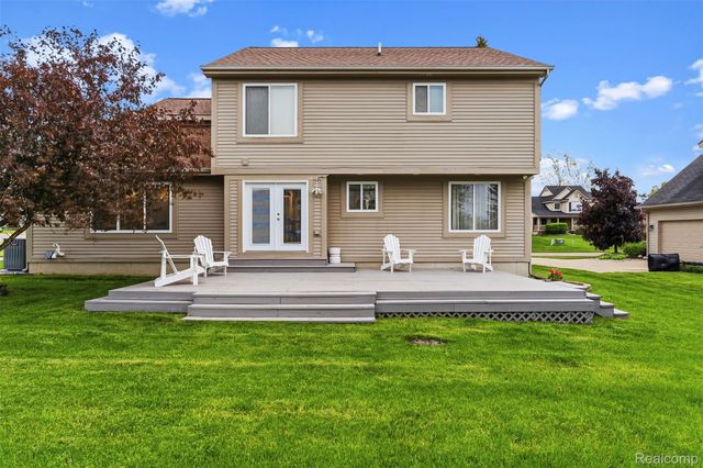 6158 Lismore Circle, Grand Blanc Charter Township, MI 48439