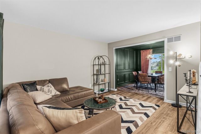 6158 Lismore Circle, Grand Blanc Charter Township, MI 48439