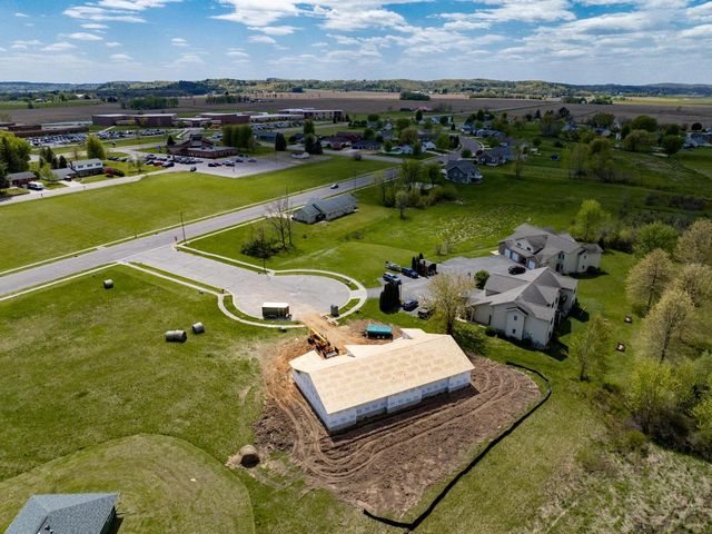 533 Boorman CRT, Mauston, WI 53948