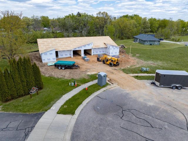 533 Boorman CRT, Mauston, WI 53948