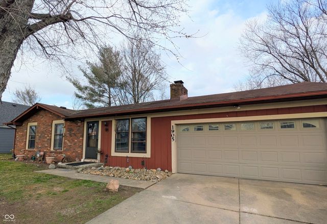 1905 Vinewood Drive, Columbus, IN 47203