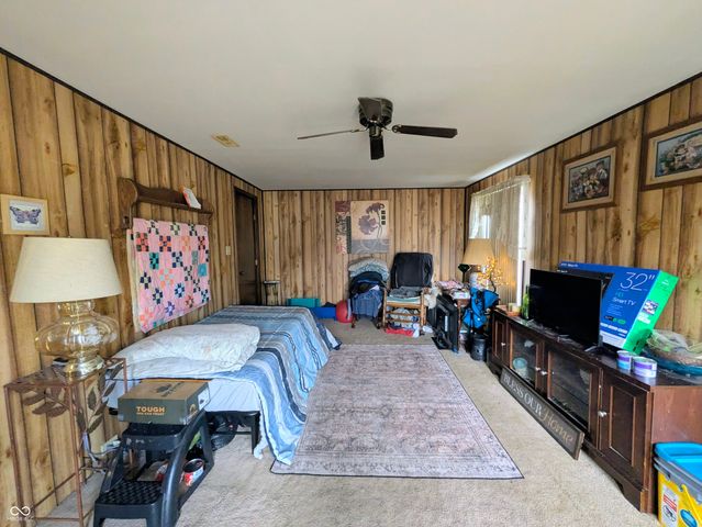 1905 Vinewood Drive, Columbus, IN 47203