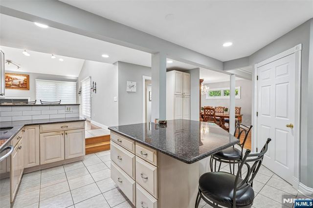 172 Concord Drive, River Edge, NJ 07661