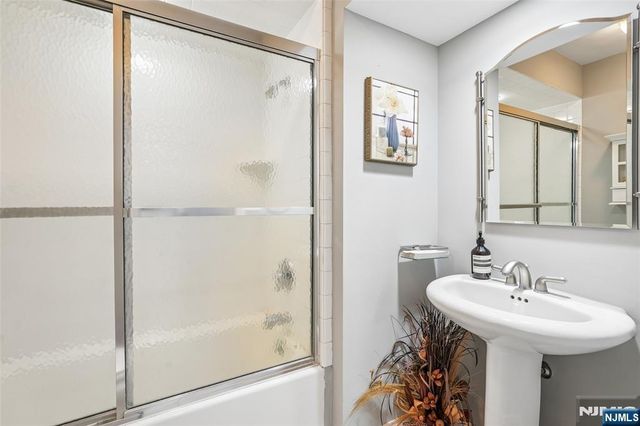 172 Concord Drive, River Edge, NJ 07661