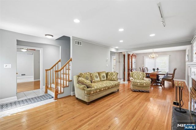 172 Concord Drive, River Edge, NJ 07661