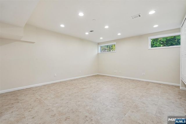 172 Concord Drive, River Edge, NJ 07661