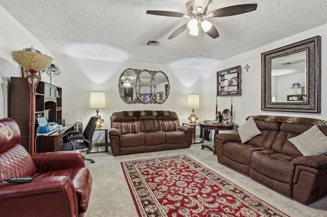 4205 Epperly Drive, Del City, OK 73115