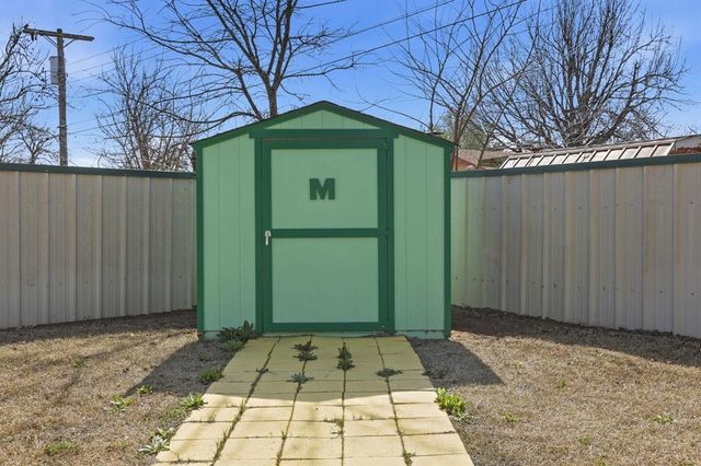 4205 Epperly Drive, Del City, OK 73115