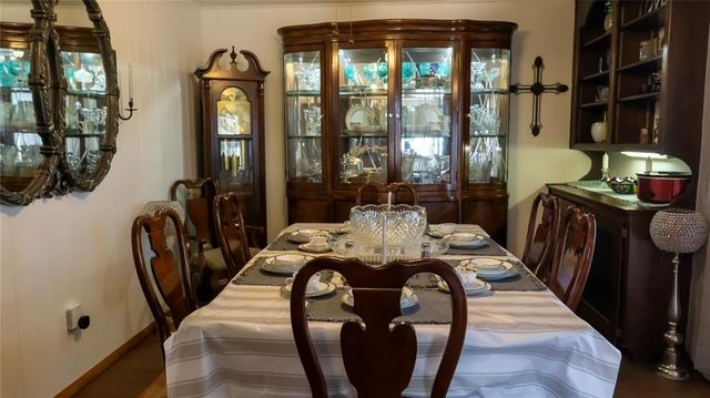 4205 S Epperly Drive, Del City, OK 73115