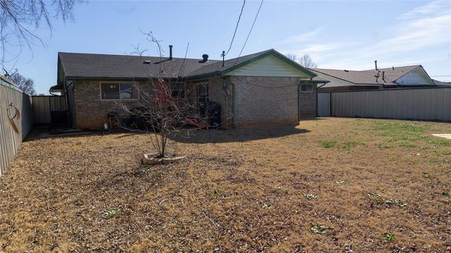 4205 S Epperly Drive, Del City, OK 73115