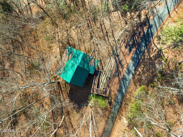 514 Laural Mountain Road, Gatlinburg, TN 37738