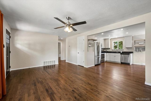 1820 S Teller, Denver, CO 80232