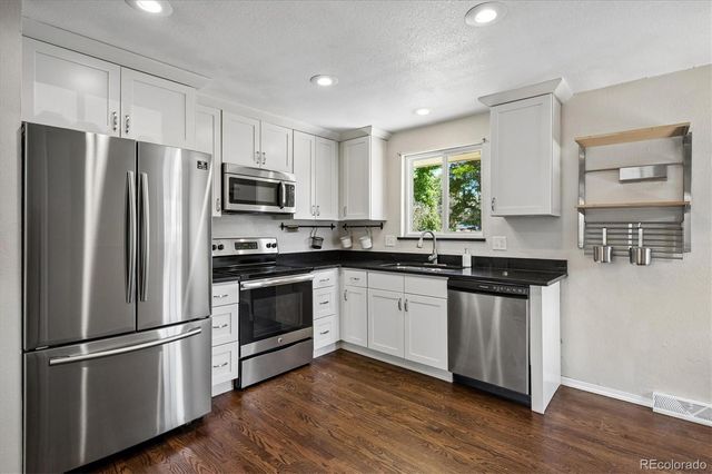 1820 S Teller, Denver, CO 80232