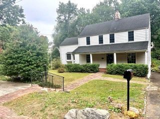 10 Avondale Road, Yonkers, NY 10710