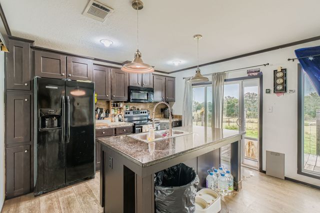 690 Toto Road, Weatherford, TX 76088