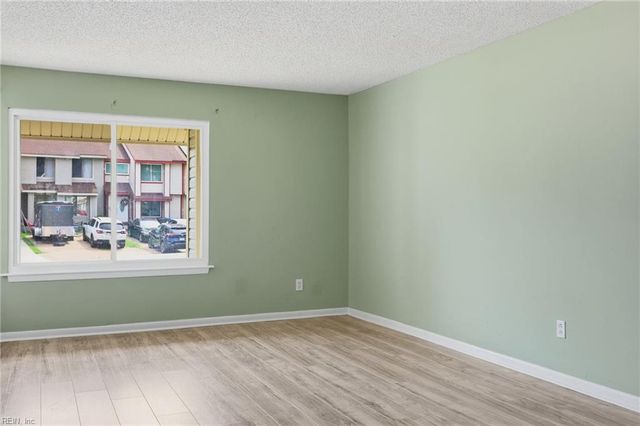 807 Tuition Drive DR, Virginia Beach, VA 23462