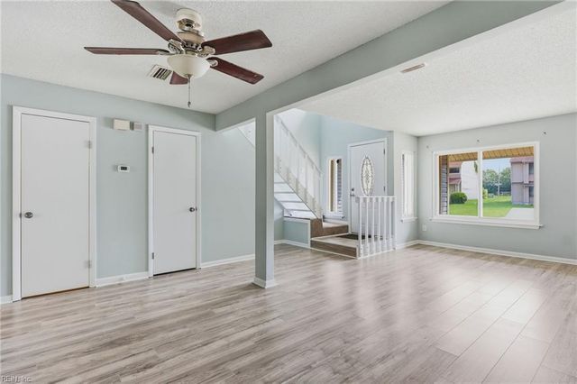807 Tuition Drive DR, Virginia Beach, VA 23462