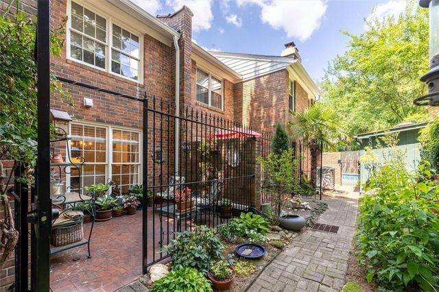 1105 Clairemont Avenue D, Decatur, GA 30030
