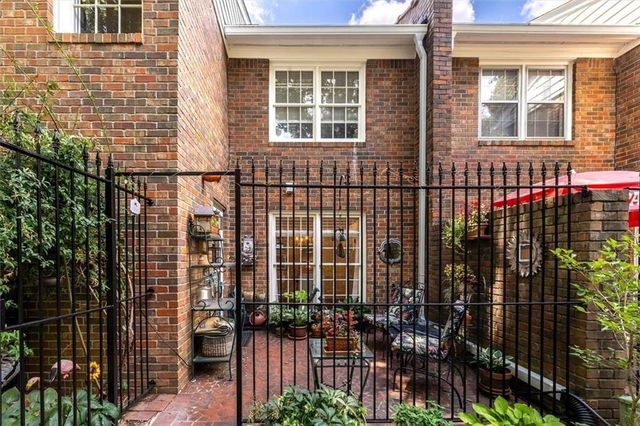 1105 Clairemont Avenue D, Decatur, GA 30030