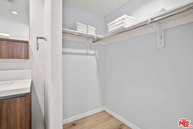3460 W 7th Street 905, Los Angeles, CA 90005