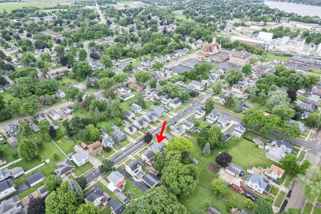 212 James STREET, Beaver Dam, WI 53916