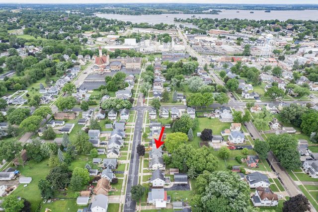212 James STREET, Beaver Dam, WI 53916