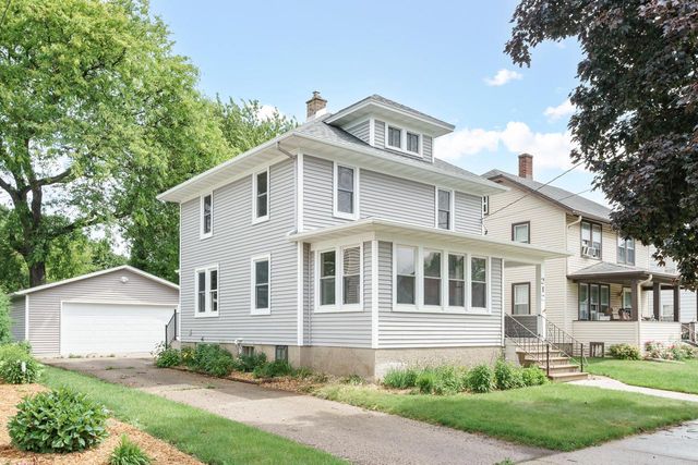 212 James STREET, Beaver Dam, WI 53916