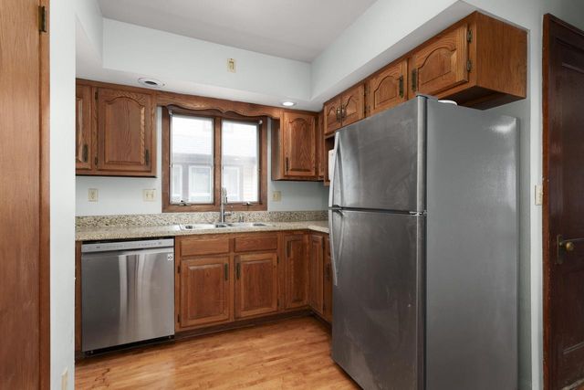 212 James STREET, Beaver Dam, WI 53916