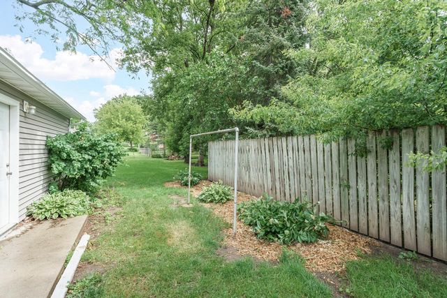 212 James STREET, Beaver Dam, WI 53916